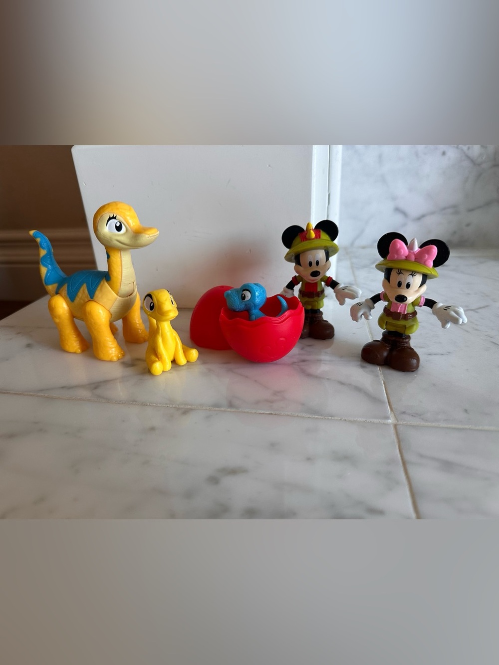DISNEY Mickey’s Dinosaur Safari Playset